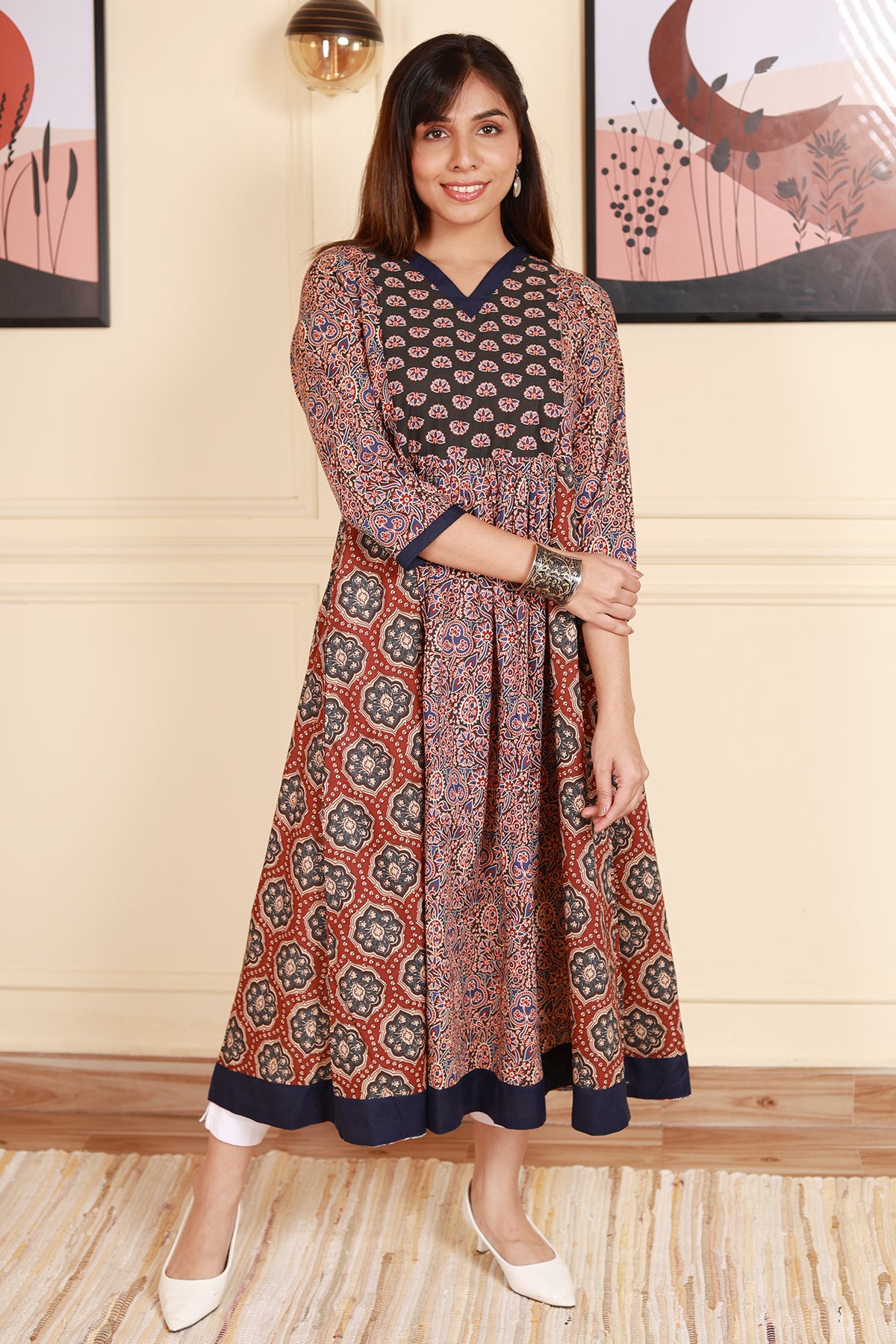 Graceful V neck Anarkali Kurti